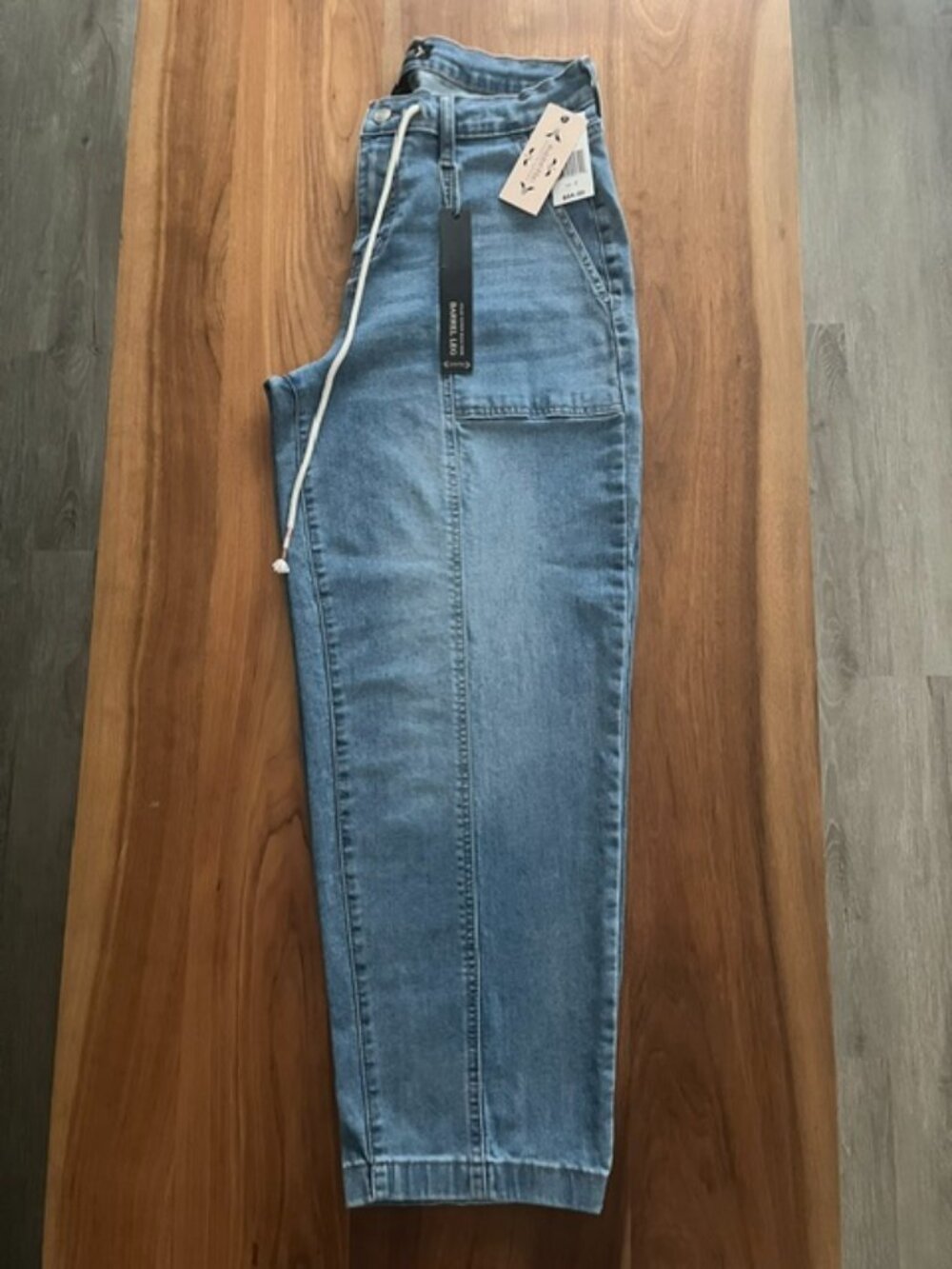 NANETTE LEPORE 'JOLIE' BARREL LEG JEANS SZ. 8 NWT